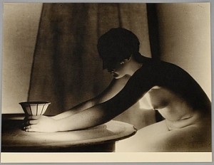 Akt Med Vas by Josef VETROVSKY - auction artwork with signature