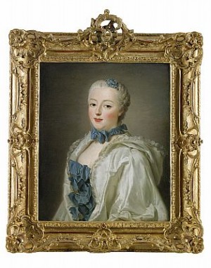 Porträtt Av Francoise Marguerite De Sévigné, Grevinnan De Grignan (1646-1705) Iklädd Vit Brokadklänning Med Blå Rosetter Och Spetskantad Sidencape - Midjebild by Alexander ROSLIN