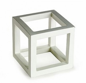 Objekt - Kub by Sol LEWITT