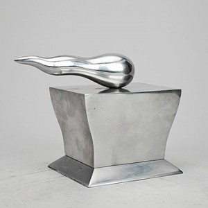 Skulptur Rostfritt Stål, Komposition På Sockel by Philippe STARCK