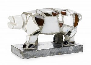 Grisen - Skrotskulptur by Olle NYMAN