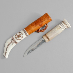 Samekniv by Jon Ola (Sami Artist) UTSI - auction artwork with signature