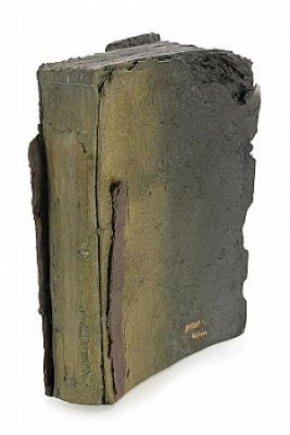 Le Livre by Fernandez ARMAN