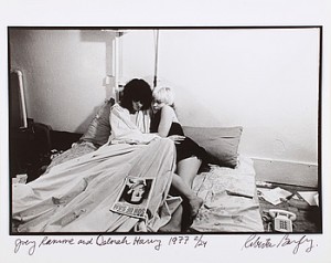 Joey Ramone And Deborah Harry by Roberta BAYLEY