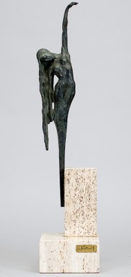 Surrealistisk Kvinna Med Uppsträckt Arm by Josep BOFILL - auction artwork with signature