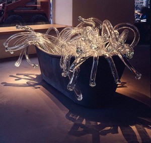 Sculpted Glass, Bathtub by Hans Christian BERG