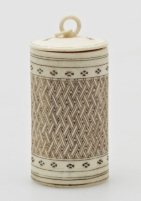 Tändsticksfodral. Samearbete. Renhorn by Martin (Sami Artist) SJAGGO