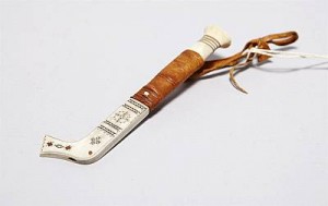Kniv, Samearbete by Esse The Younger (Sami Artist) POGGATS
