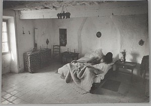 Naken, Gordes, Provence by Willy RONIS