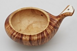Mjölkskopa/nahppe. Samearbete. Masurbjörk Och Renhorn by Martin (Sami Artist) KUORAK