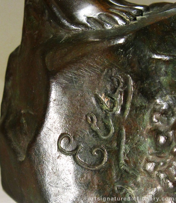 Close-up details showing Axel EBBE signature forgery characteristics