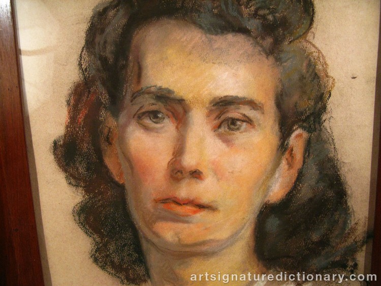 Close-up details showing Zinaida Evgenievna SEREBRIAKOVA signature forgery characteristics