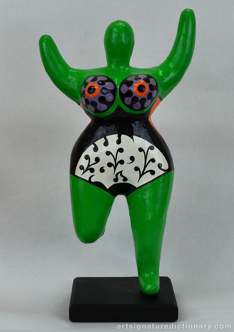 Close-up details showing Niki De SAINT-PHALLE signature forgery characteristics