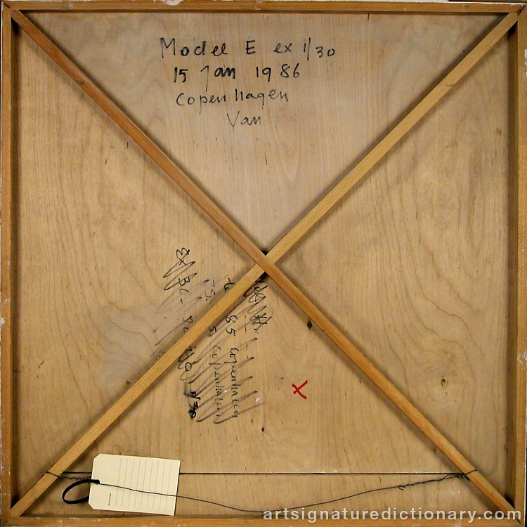 Close-up details showing Jan SCHOONHOVEN signature forgery characteristics