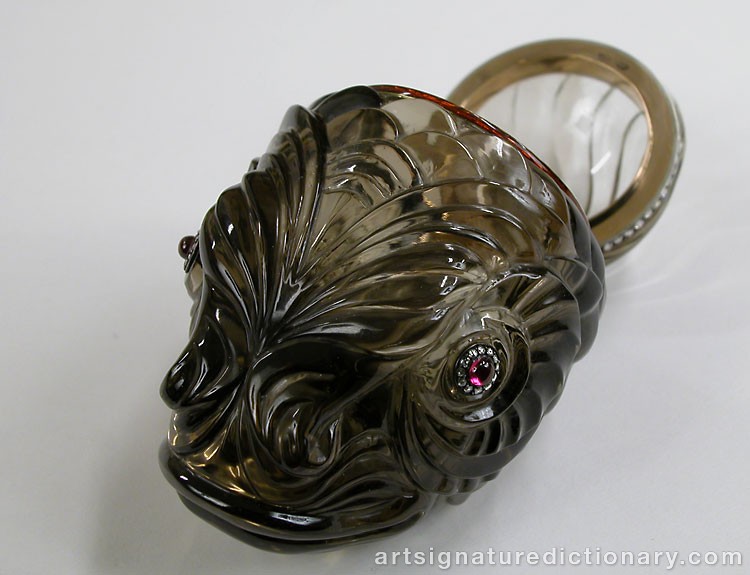 Close-up details showing Carl FABERGÉ signature forgery characteristics