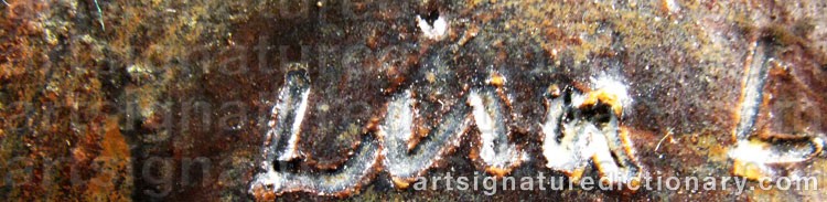 Signature by Lisa LARSON