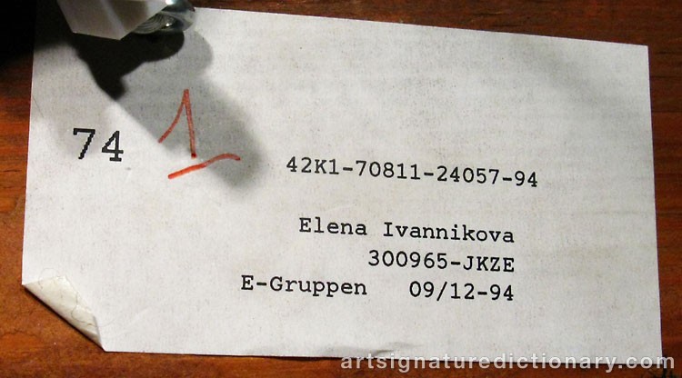 Close-up details showing Paul FISCHER signature forgery characteristics