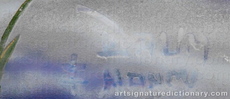 Signature by Glass Company DAUM
