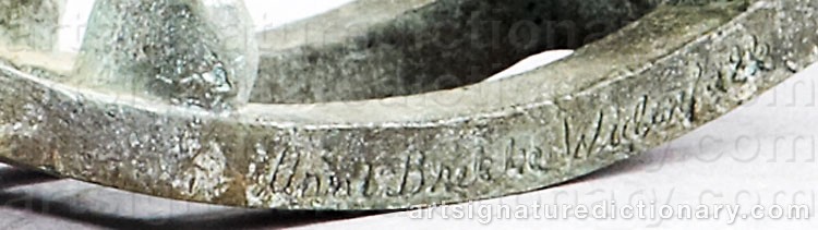 Authentic signature by Unni BREKKE on  artwork